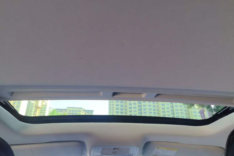 Used Roewe i5 2021 Revised Version 1.5L CVT Diamond Edition Headliner