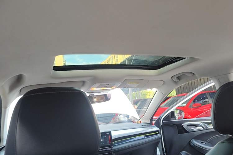 Used Roewe i5 2021 1.5L CVT Diamond Edition Headliner