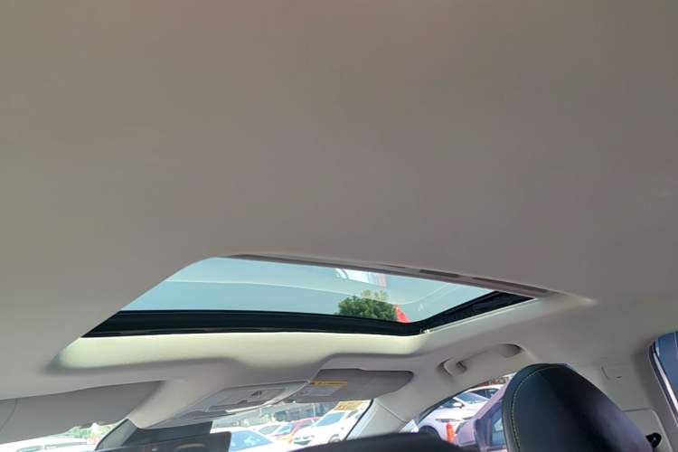 Used Roewe i5 2021 1.5L CVT Starry Edition Headliner