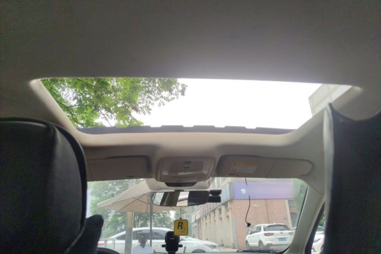 Used Roewe i5 2021 1.5L CVT Assurance Edition Headliner