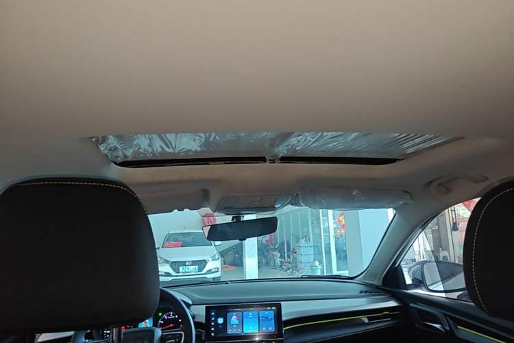 Used Roewe i5 2021 1.5L CVT Platinum Edition Headliner
