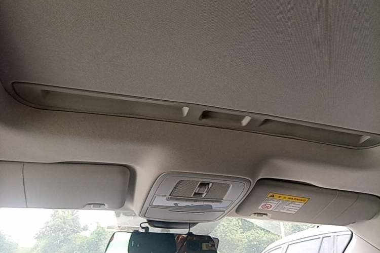 Used Roewe i5 2021 1.5L CVT Platinum Edition Headliner