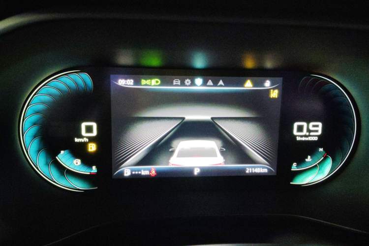Used Roewe i5 2021 Revised 1.5L CVT Starry Edition Instrument Cluster