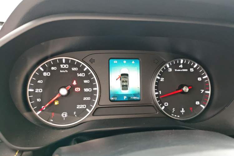 Used Roewe i5 2021 1.5L CVT Black Gold Edition Instrument Cluster