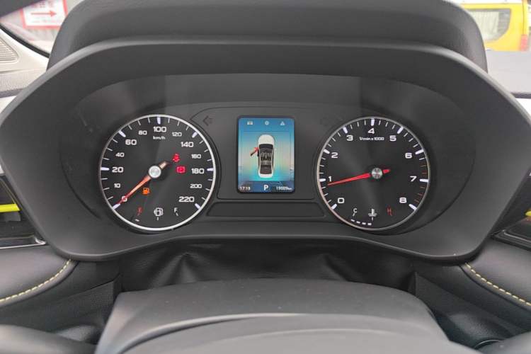 Used Roewe i5 2021 1.5L CVT Platinum Edition Instrument Cluster
