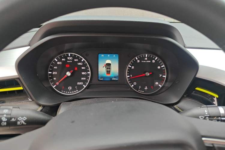 Used Roewe i5 2021 1.5L Manual Platinum Edition Instrument Cluster