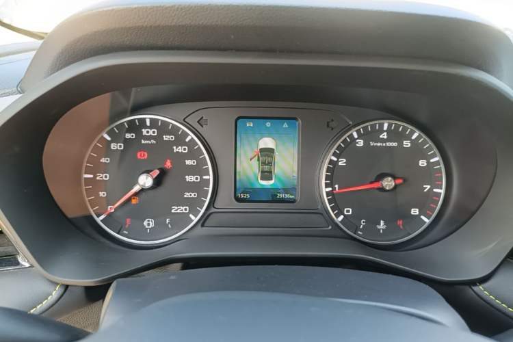 Used Roewe i5 2021 1.5L Manual Platinum Edition Instrument Cluster