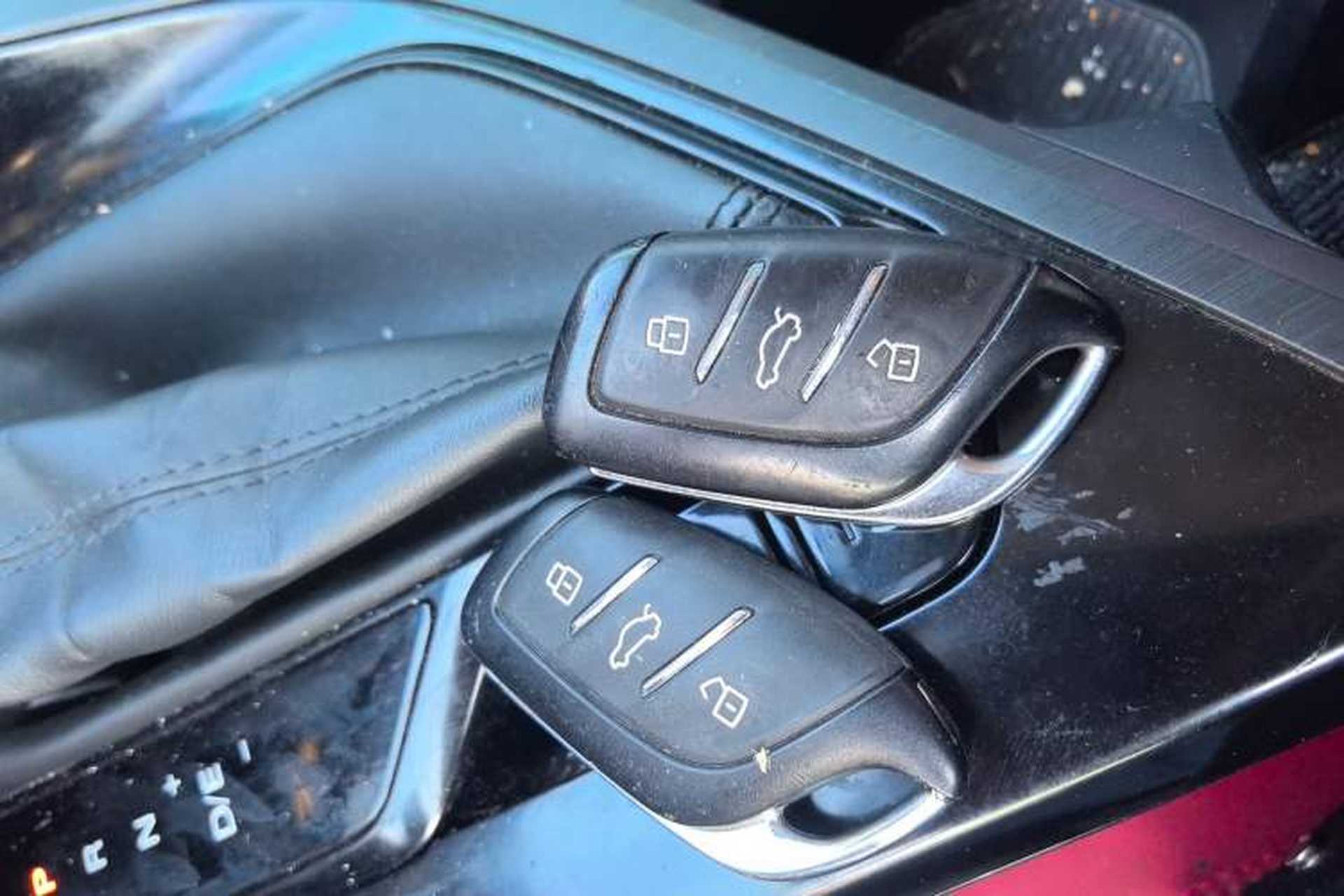 Used Roewe i5 2021 Revised Version 1.5L CVT Diamond Edition Interior 1