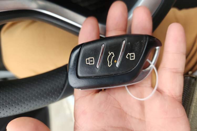 Used Roewe i5 2021 1.5L Manual Platinum Edition Interior 1
