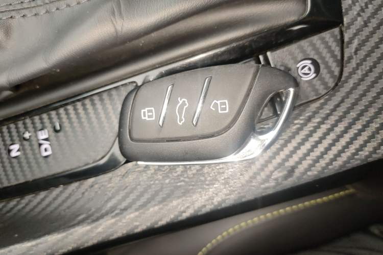 Used Roewe i5 2021 Revised Version 1.5L CVT Diamond Edition Interior 1