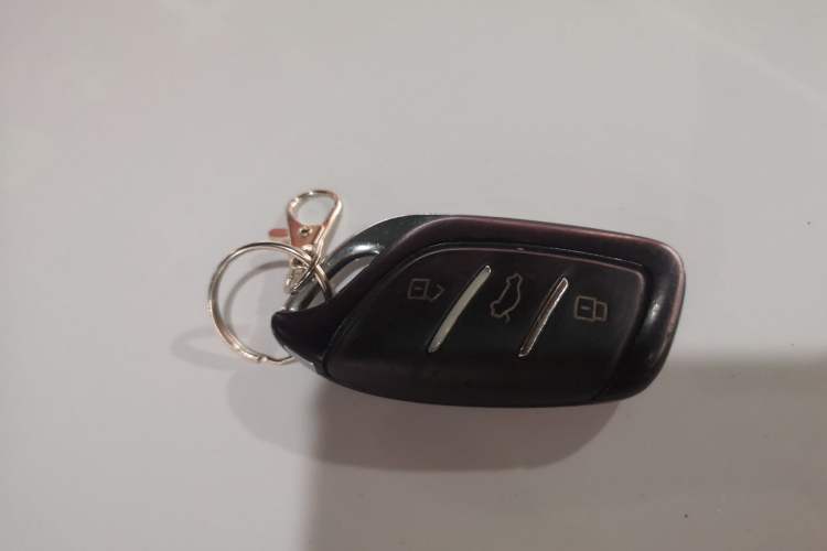 Used Roewe i5 2021 1.5L Manual Platinum Edition Interior 1
