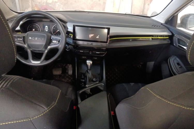 Used Roewe i5 2021 1.5L CVT Platinum Edition Interior 2