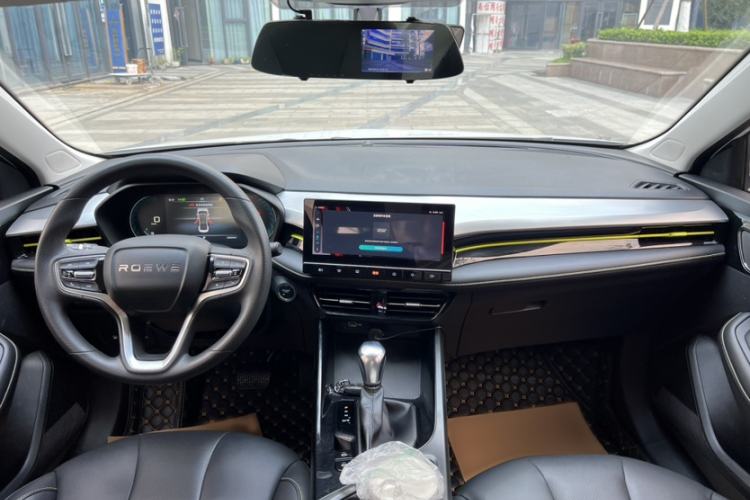 Used Roewe i5 2021 Revised Version 1.5L CVT Diamond Edition Interior 3
