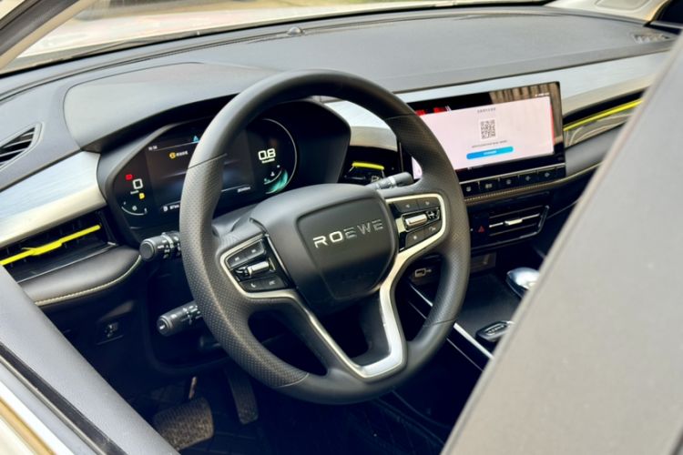 Used Roewe i5 2021 Revised Version 1.5L CVT Diamond Edition Interior 3