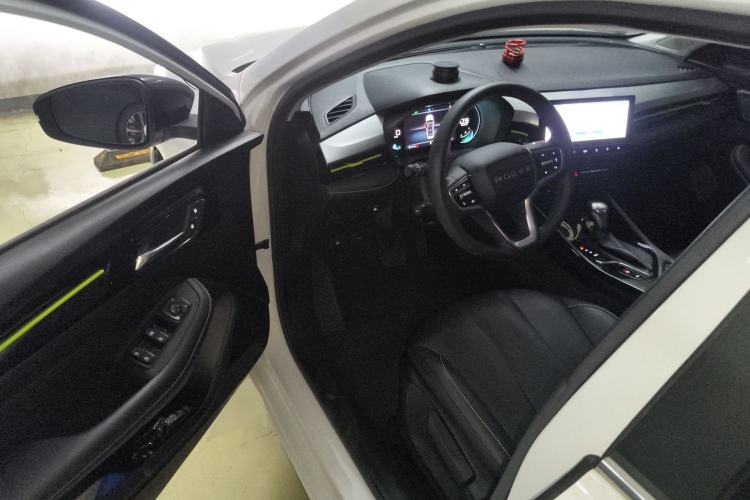 Used Roewe i5 2021 Revised Version 1.5L CVT Diamond Edition Interior 3