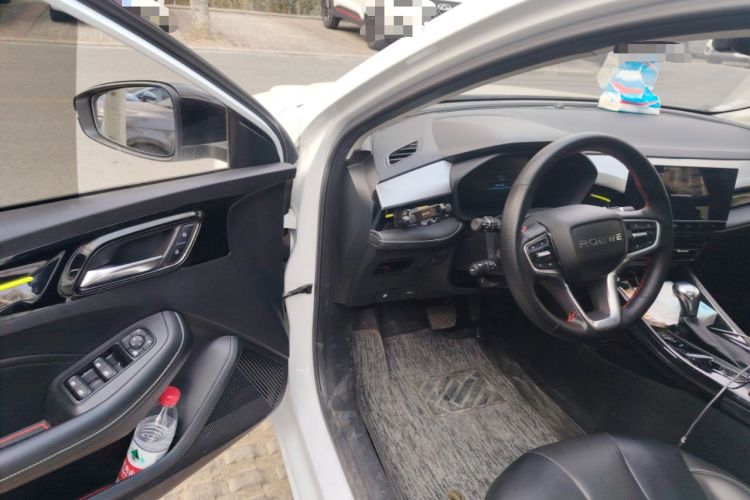 Used Roewe i5 2021 Revised Version 1.5L CVT Diamond Edition Interior 3