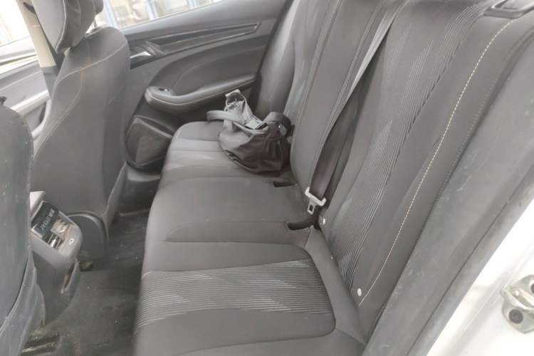 Used Roewe i5 2021 1.5L CVT Assurance Edition Interior 4