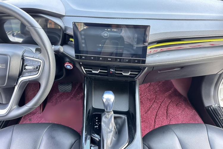 Used Roewe i5 2021 1.5L CVT Diamond Edition Interior 7