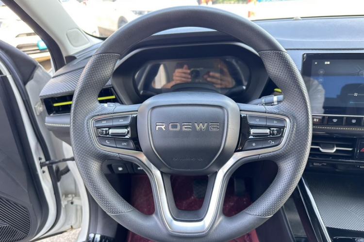 Used Roewe i5 2021 1.5L CVT Diamond Edition Interior 9