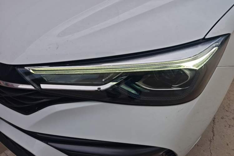 Used Roewe i5 2021 1.5L Manual Diamond Edition Left Front Headlight