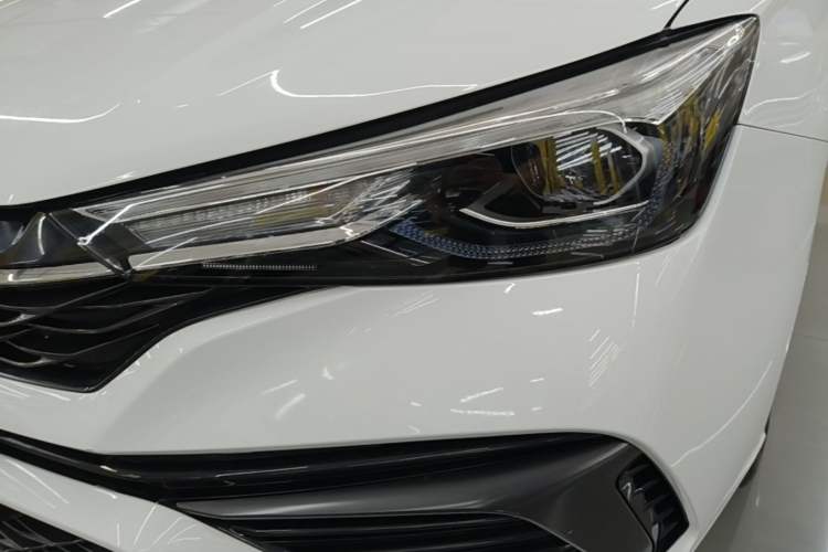 Used Roewe i5 2021 Revised Version 1.5L CVT Diamond Edition Left Front Headlight