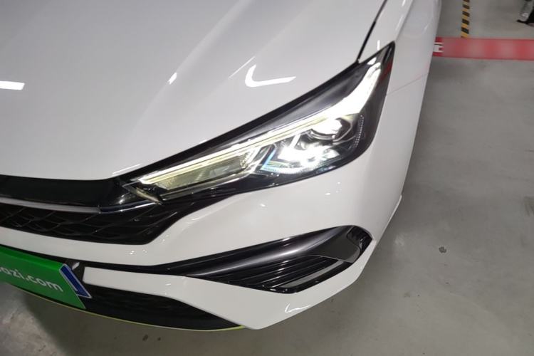 Used Roewe i5 2021 Revised Version 1.5L CVT Diamond Edition Left Front Headlight