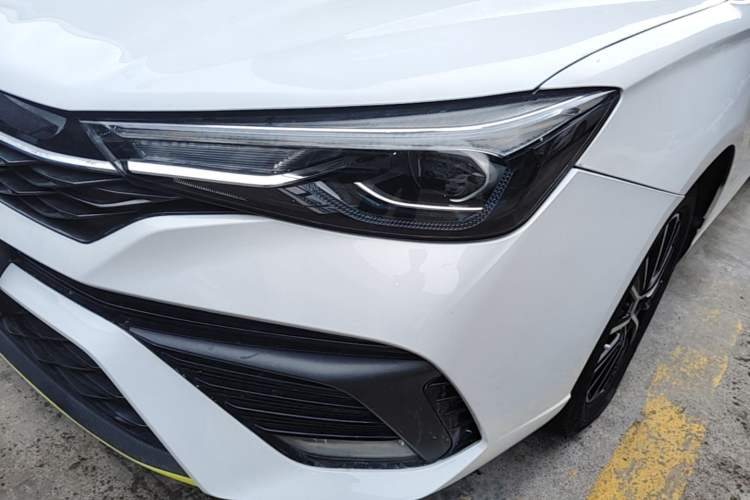 Used Roewe i5 2021 1.5L CVT Diamond Edition Left Front Headlight