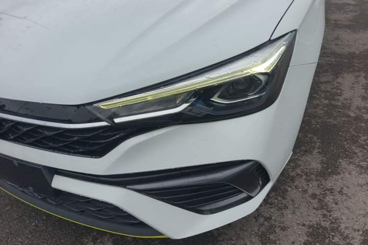 Used Roewe i5 2021 1.5L CVT Diamond Edition Left Front Headlight
