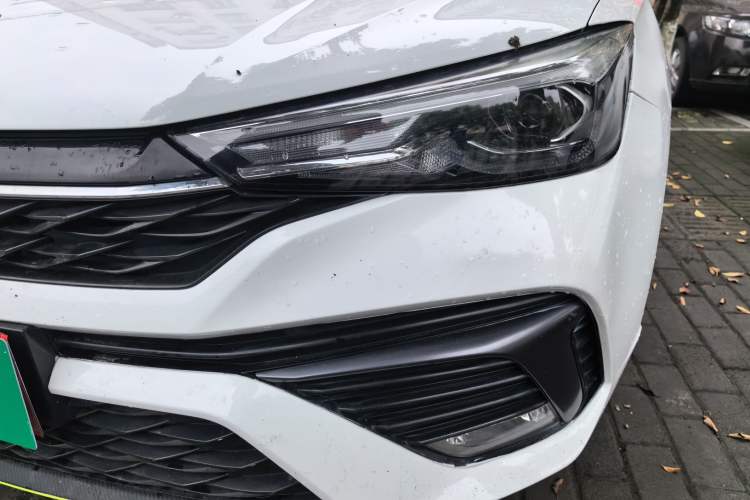 Used Roewe i5 2021 1.5L CVT Black Gold Edition Left Front Headlight