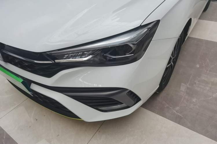 Used Roewe i5 2021 1.5L Manual Platinum Edition Left Front Headlight