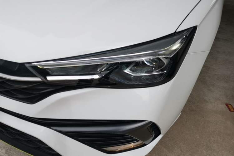 Used Roewe i5 2021 1.5L CVT Diamond Edition Left Front Headlight