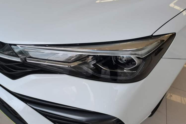 Used Roewe i5 2021 1.5L CVT Platinum Edition Left Front Headlight