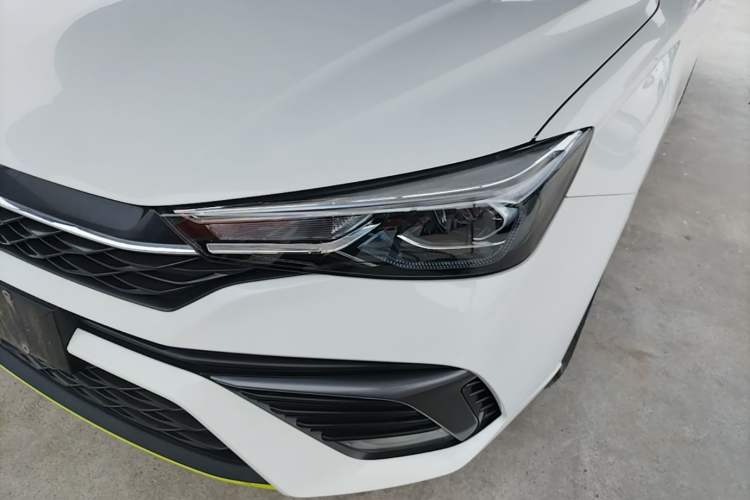 Used Roewe i5 2021 1.5L CVT Diamond Edition Left Front Headlight