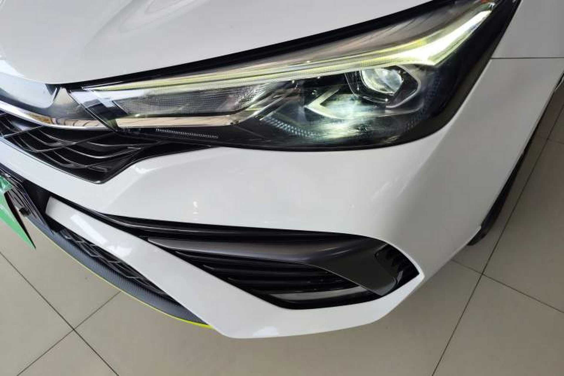 Used Roewe i5 2021 1.5L CVT Diamond Edition Left Front Headlight