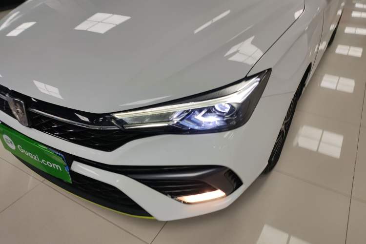 Used Roewe i5 2021 Revised Version 1.5L CVT Diamond Edition Left Front Headlight