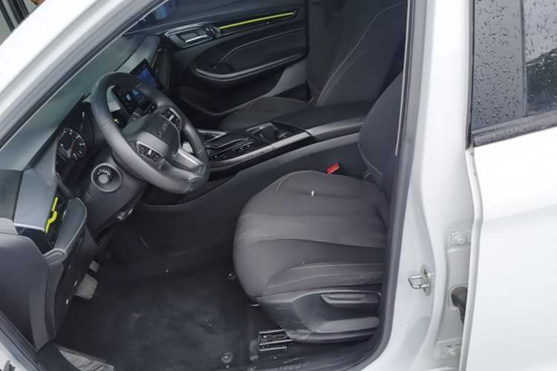 Used Roewe i5 2021 1.5L CVT Platinum Edition Left Front Seat