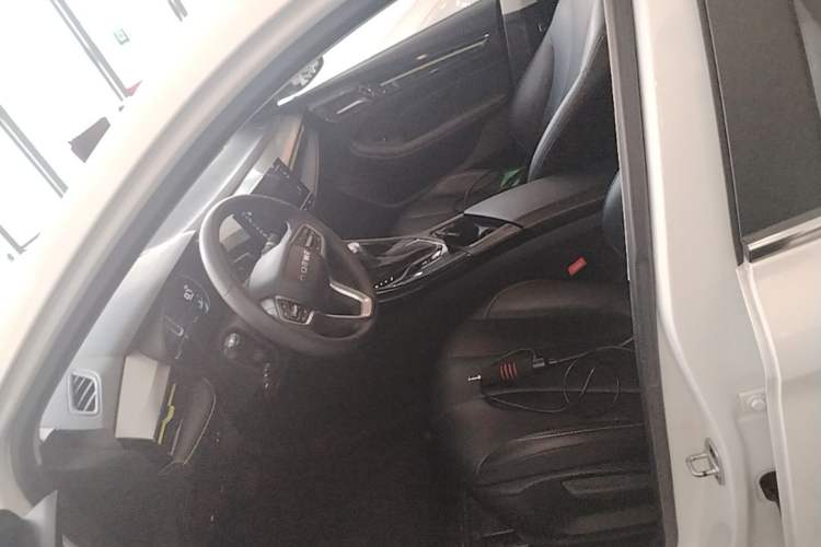 Used Roewe i5 2021 Revised Version 1.5L CVT Diamond Edition Left Front Seat