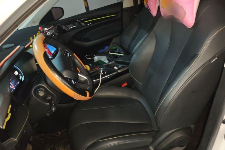 Used Roewe i5 2021 1.5L CVT Diamond Edition Left Front Seat