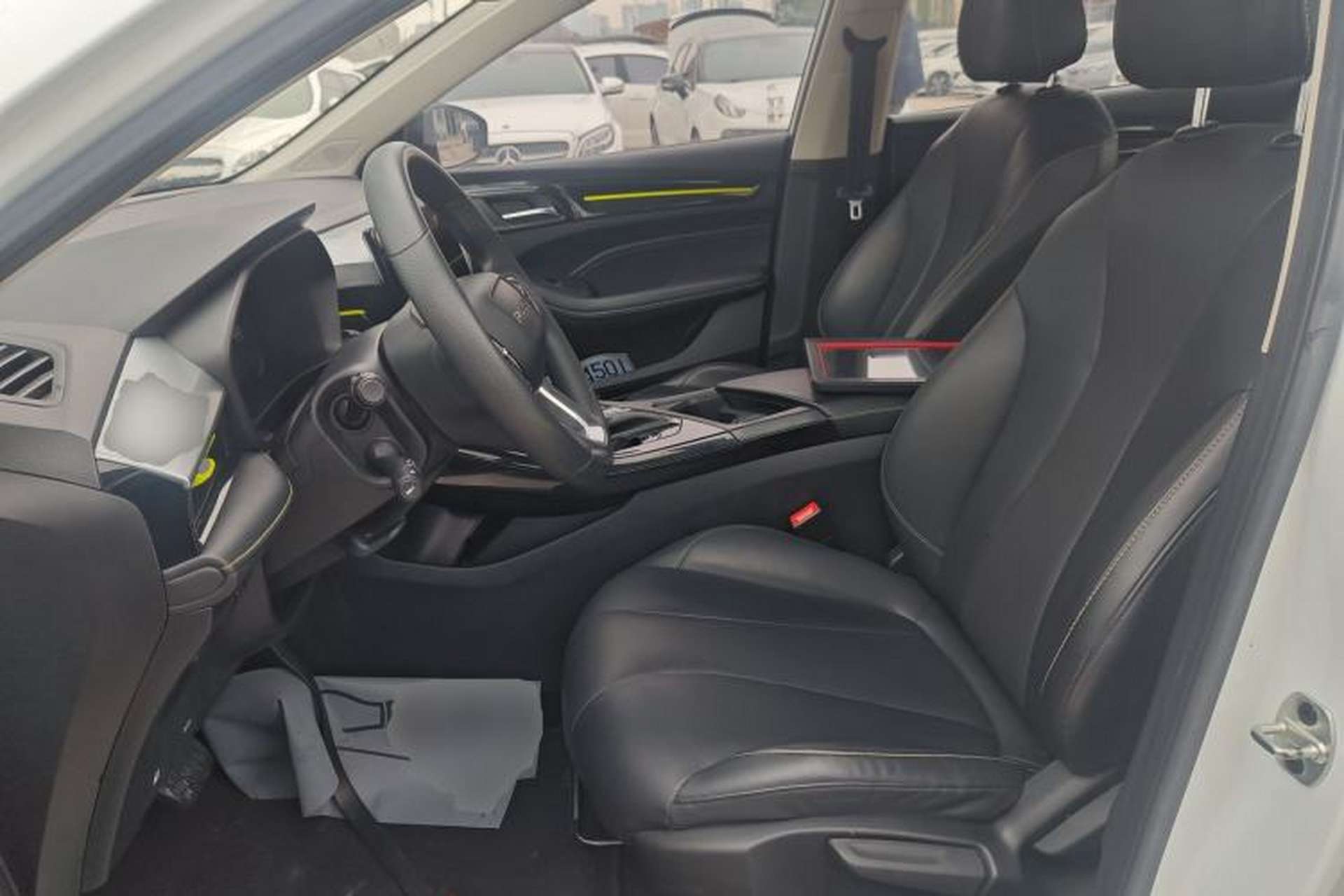 Used Roewe i5 2021 Revised Version 1.5L CVT Diamond Edition Left Front Seat