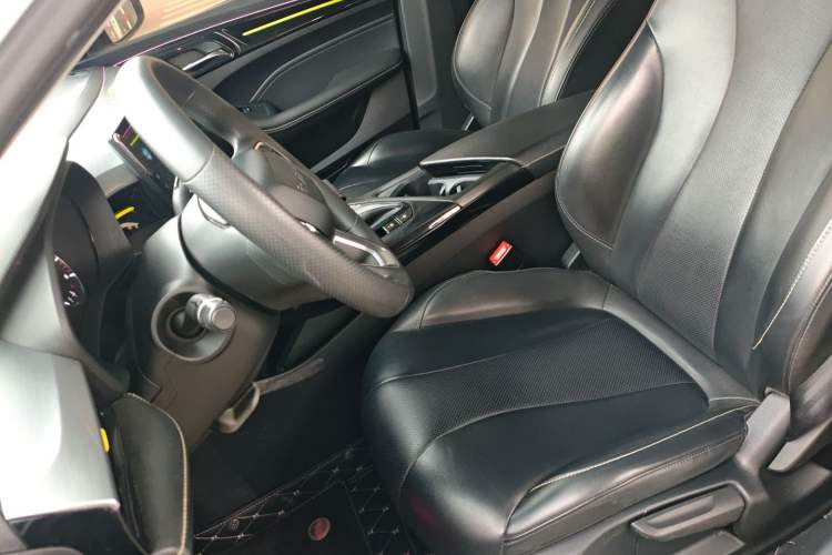 Used Roewe i5 2021 1.5L CVT Black Gold Edition Left Front Seat