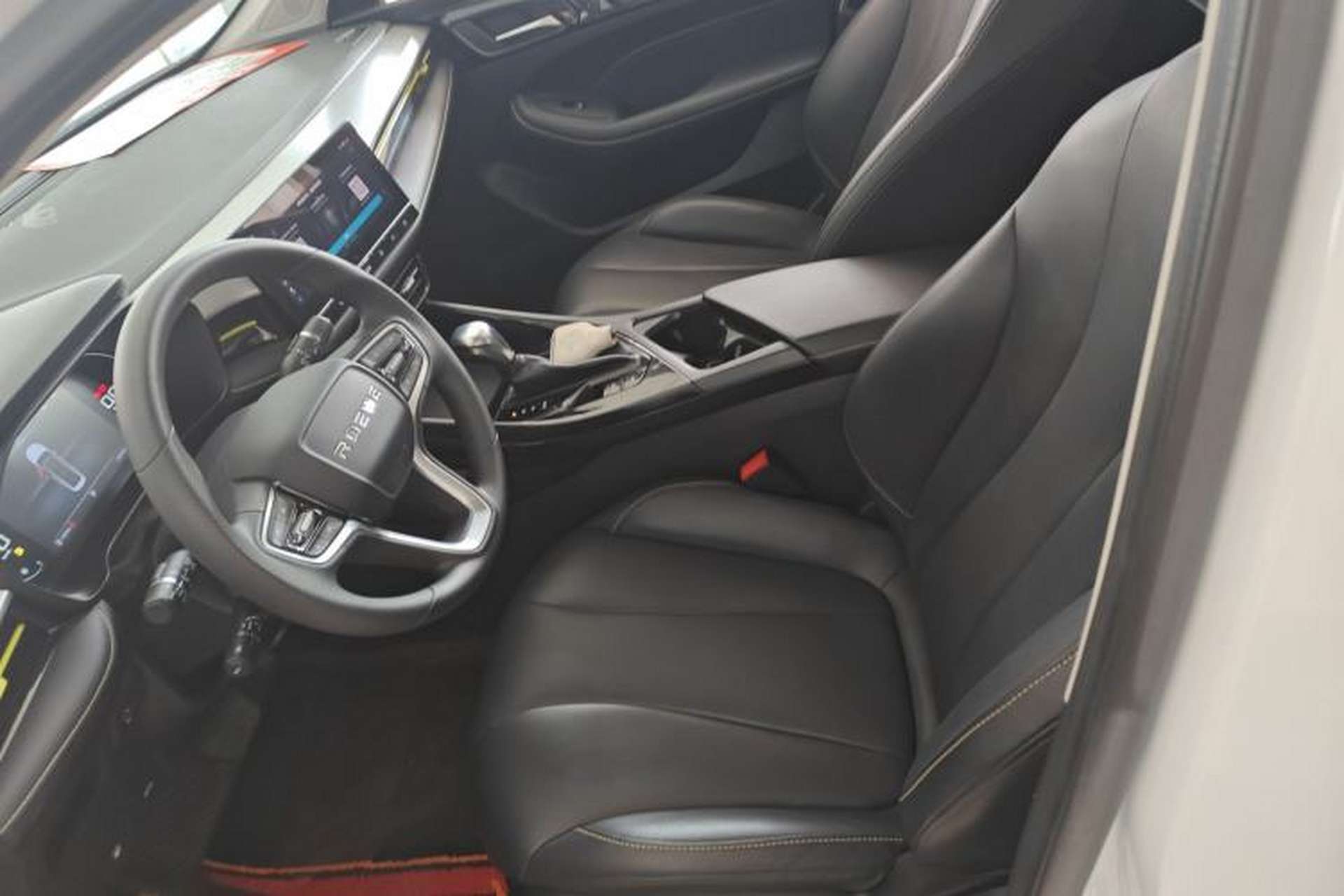 Used Roewe i5 2021 Revised Version 1.5L CVT Diamond Edition Left Front Seat