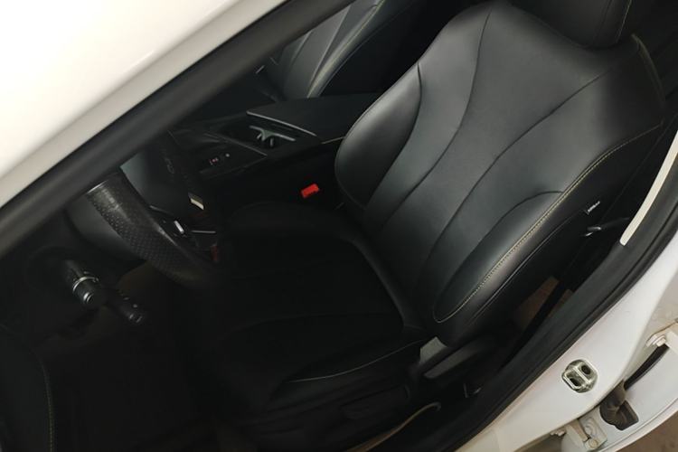 Used Roewe i5 2021 Revised Version 1.5L CVT Diamond Edition Left Front Seat