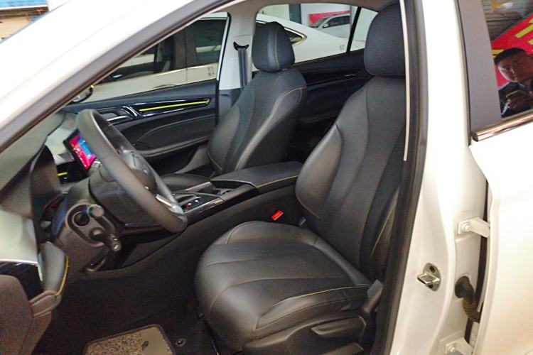 Used Roewe i5 2021 Revised Version 1.5L CVT Diamond Edition Left Front Seat