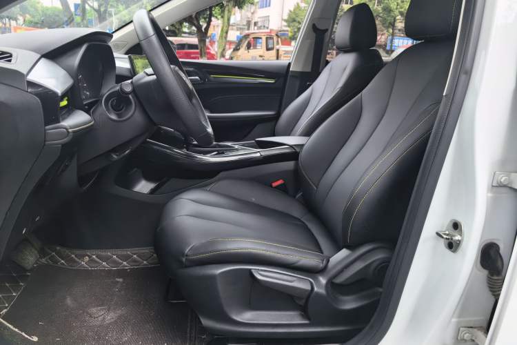 Used Roewe i5 2021 1.5L CVT Black Gold Edition Left Front Seat