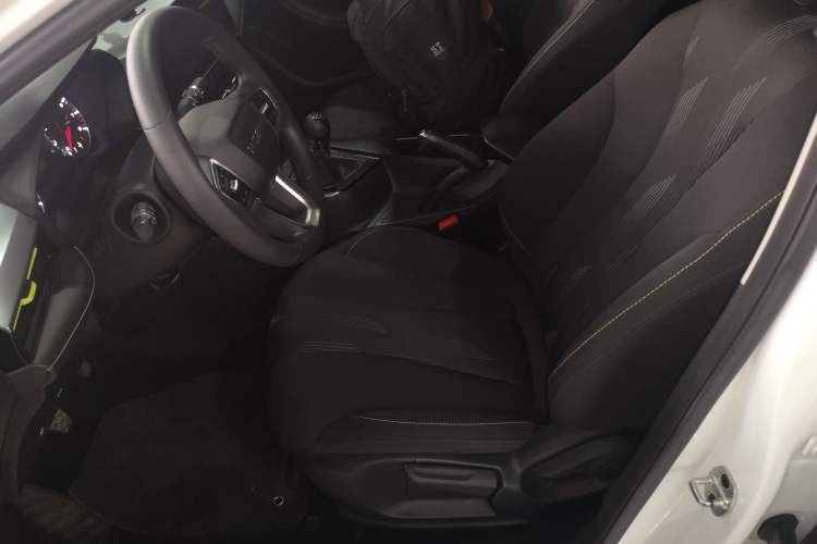 Used Roewe i5 2021 1.5L Manual Platinum Edition Left Front Seat