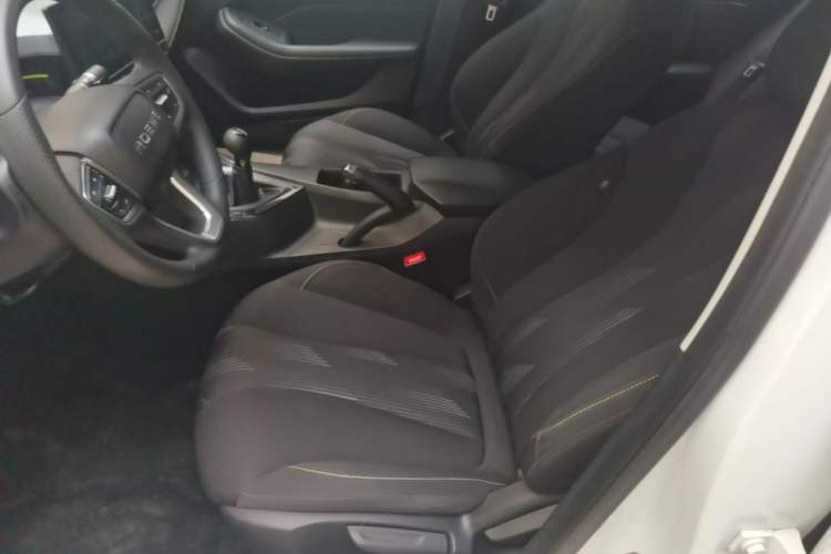 Used Roewe i5 2021 1.5L Manual Platinum Edition Left Front Seat