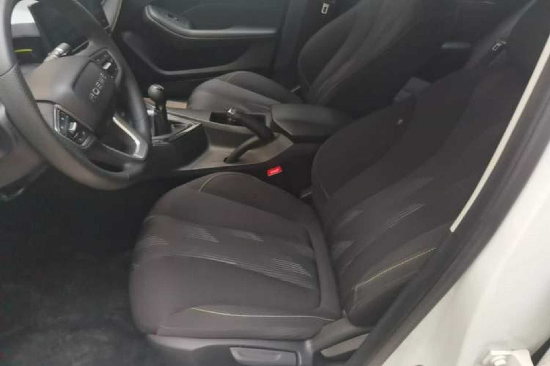 Used Roewe i5 2021 1.5L Manual Platinum Edition Left Front Seat