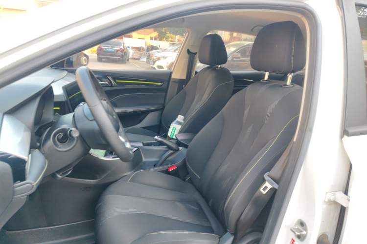 Used Roewe i5 2021 1.5L Manual Platinum Edition Left Front Seat