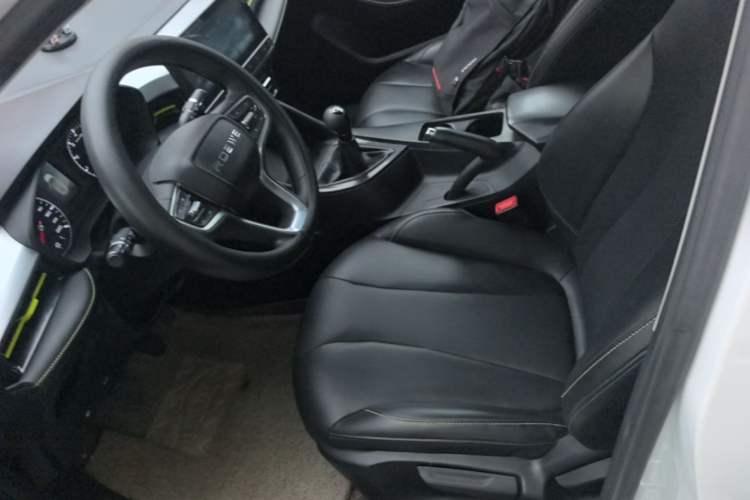 Used Roewe i5 2021 1.5L Manual Diamond Edition Left Front Seat