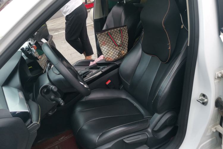 Used Roewe i5 2021 1.5L CVT Diamond Edition Left Front Seat